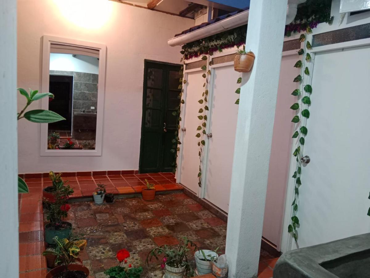 Casa De Lourdes - La Candelaria Bogotá Exteriör bild