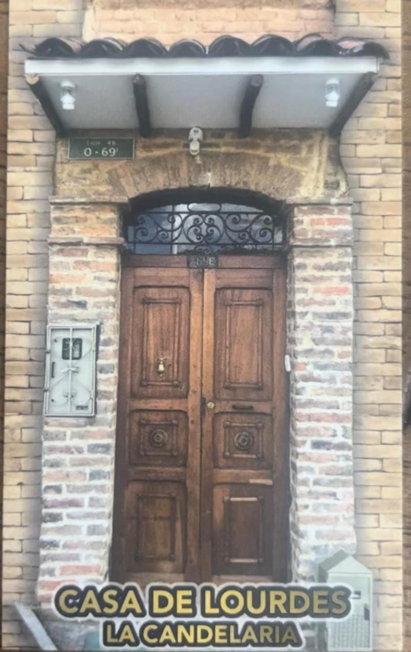 Casa De Lourdes - La Candelaria Bogotá Exteriör bild